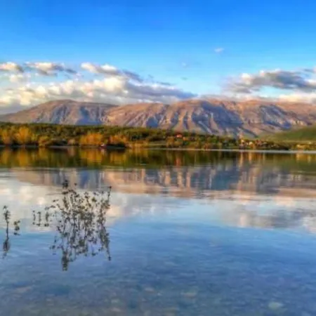 And Mare Vrlika Sinj